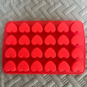 Heart-Shaped Silicone Mold - Red